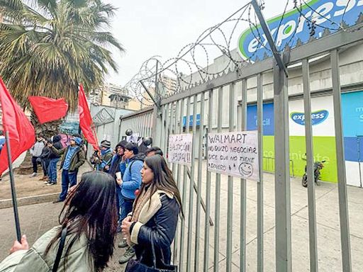 Se acaba huelga en Walmart Chile: trabajadores se acogen a artículo para mantener el contrato colectivo vigente | Diario Financiero