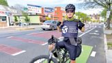 美華裔單車手騎六千英里 捍衛香港民主自由