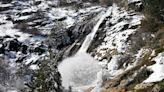 La ruta a la Chorrera de San Mamés: un sendero que descubre una cascada de 30 metros de altura en la sierra de Guadarrama