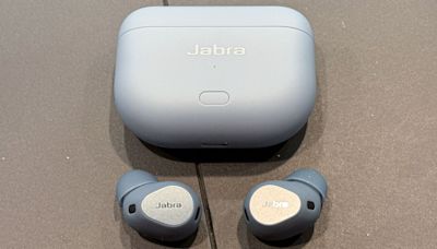 The Jabra Elite 10 Gen 2 are my new favorite earbuds for traveling | CNN Underscored