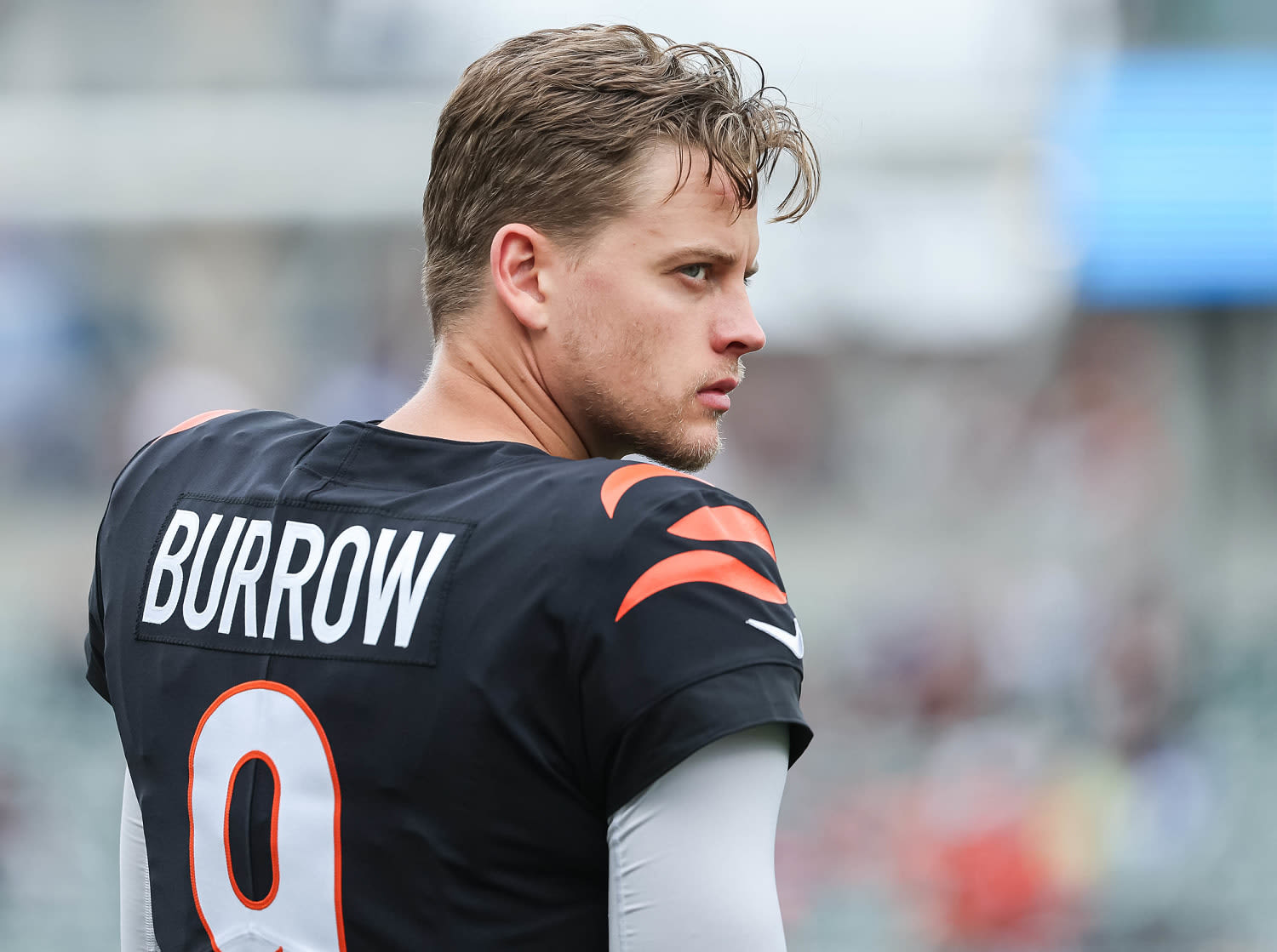 Will the real Joe Burrow please stand up? His new haircut is drawing Eminem comparisons