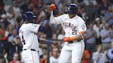 Astros hold off Cardinals