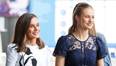 De blanco y con flores: la reina Letizia estrena vestido para los Premios Princesa de Girona más especiales