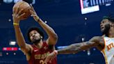 Allen suma 25 puntos y 14 rebotes; Cavs derrotan 127-119 a Hawks