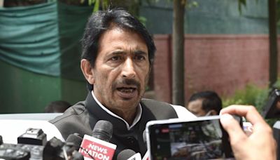 J&K polls: Congress' Ghulam Ahmed Mir leads from South Kashmir's Dooru segment