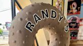 A Hollywood-famous doughnut shop debuts in Phoenix. How Randy's Donuts stacks up