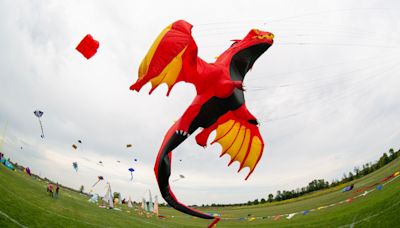 Kites Over Lake Michigan to fly for last time Aug. 31-Sept. 1 in Two Rivers