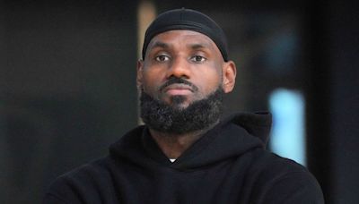 LeBron James officially signs new Lakers contract, takes less than the max