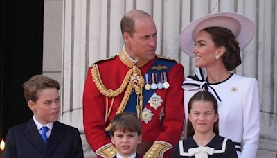 El divertido baile del príncipe Louis en el regreso público de su madre Kate Middleton