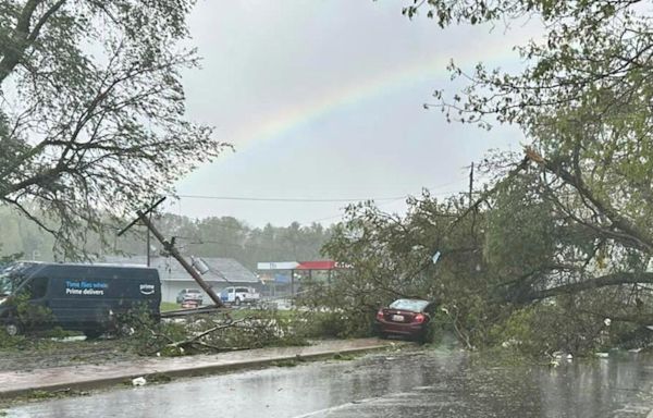 Damage in Kalamazoo after severe weather, multiple tornadoes