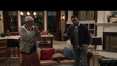 Damon Wayans and Damon Wayans Jr. star in CBS sitcom 'Poppa's House'