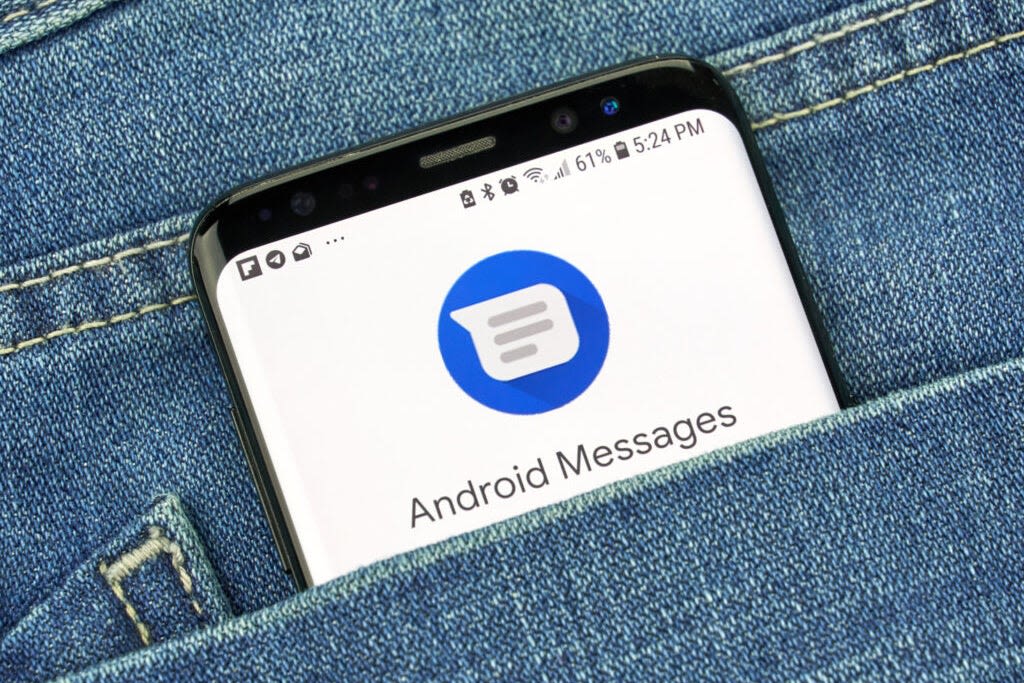 Android Users Getting Pixelated GIFs From iPhones Via Google Messages: What's Going On? - Alphabet (NASDAQ:GOOG), Apple (...