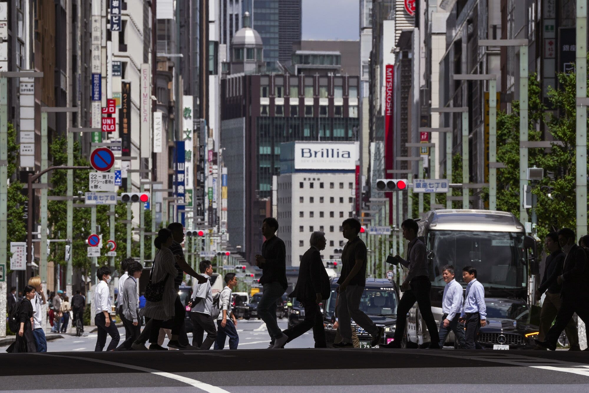 Japan Tax Revenue Sets New Record Amid Weak Yen, Inflation