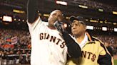 Bonds mourns death of godfather, Giants legend Mays