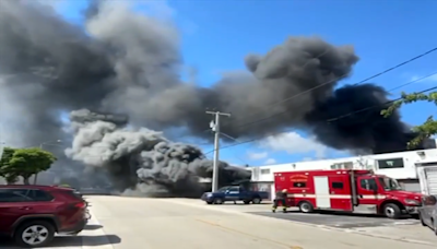 Fire crews work to extinguish Miami warehouse fire; no injuries reported - WSVN 7News | Miami News, Weather, Sports | Fort Lauderdale