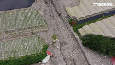 東埔溫泉土石流源頭找到了 空拍驚曝山頭崩塌處