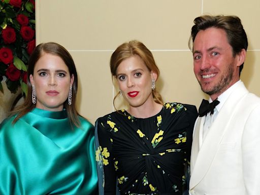 Princess Beatrice's husband Edoardo Mapelli Mozzi interrupts summer holiday for exciting announcement