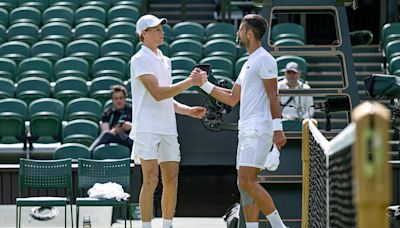 Tres son multitud: Sinner y Alcaraz van por el título en Wimbledon, pero Djokovic todavía no se rinde