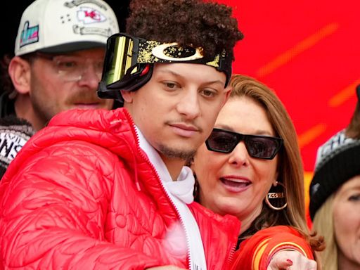 The adorable name Travis Kelce calls Patrick Mahomes' MOM revealed
