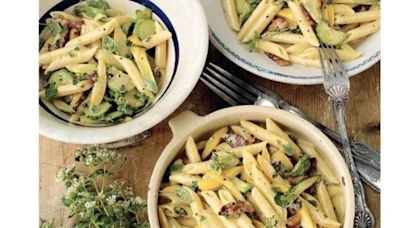 Jamie Oliver's beautiful 'absolutely delicious' courgette carbonara recipe