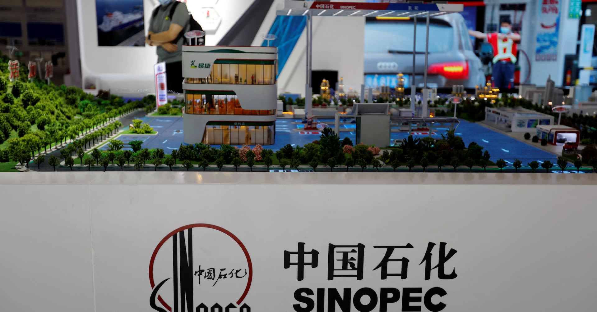 Exclusive: China's Sinopec in talks for gas offtake, stake in Canada's Cedar LNG