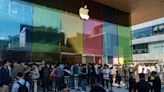 蘋果iPhone 15正式發售 假日季銷售能否復甦面臨考驗