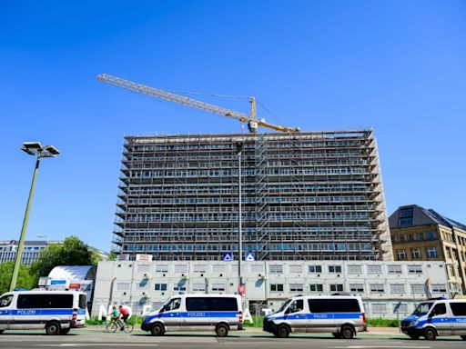 Linke Demonstrationen zu 1. Mai beginnen - teilweiser Abbruch in Stuttgart