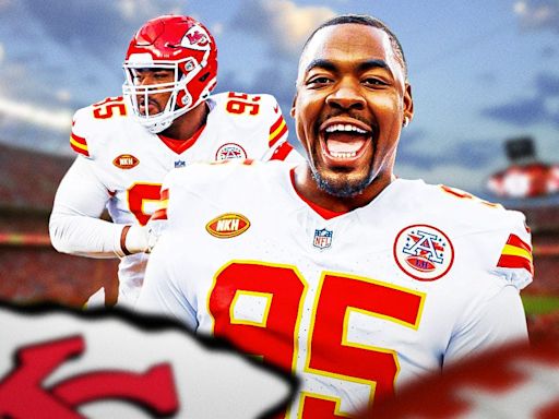 Chiefs' Chris Jones takes place of Aaron Donald on best defensive tackles list