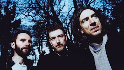 Snow Patrol Announce First New Album in Six Years, ‘The Forest Is the Path’