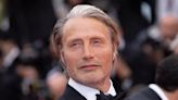 Mads Mikkelsen dice que le gustan los blockbusters de Hollywood pero quiere volver al cine danés