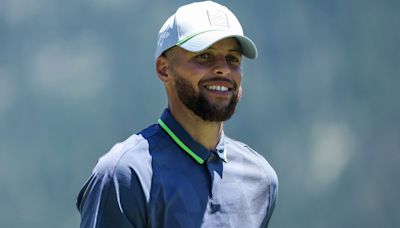 Watch Steph, Tatum, Booker golf together in Abu Dhabi