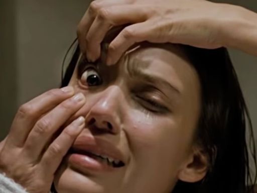 ‘The Eye’, la película de terror con fantasmas de Jessica Alba