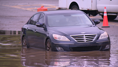 Heavy rain in Birmingham leaves Carraway Blvd under water