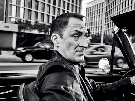 'Cash Cab' star Ben Bailey ready to get 'silly' in Emmaus