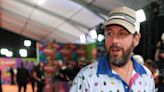 Adam Sandler recibe burlas por sus 'tontas' elecciones de moda