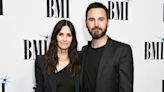 Courteney Cox says partner Johnny McDaid broke up with her 1 minute into couple’s therapy session