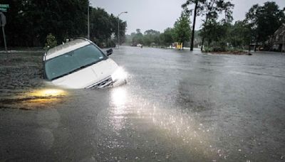 Destrucción y personas atrapadas en Texas por las fuertes lluvias: se esperan más tormentas el fin de semana