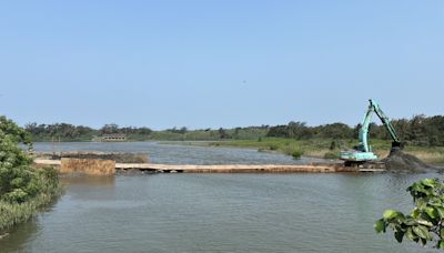 友善候鳥棲息覓食 竹市金城湖清除1500餘立方公尺沙土