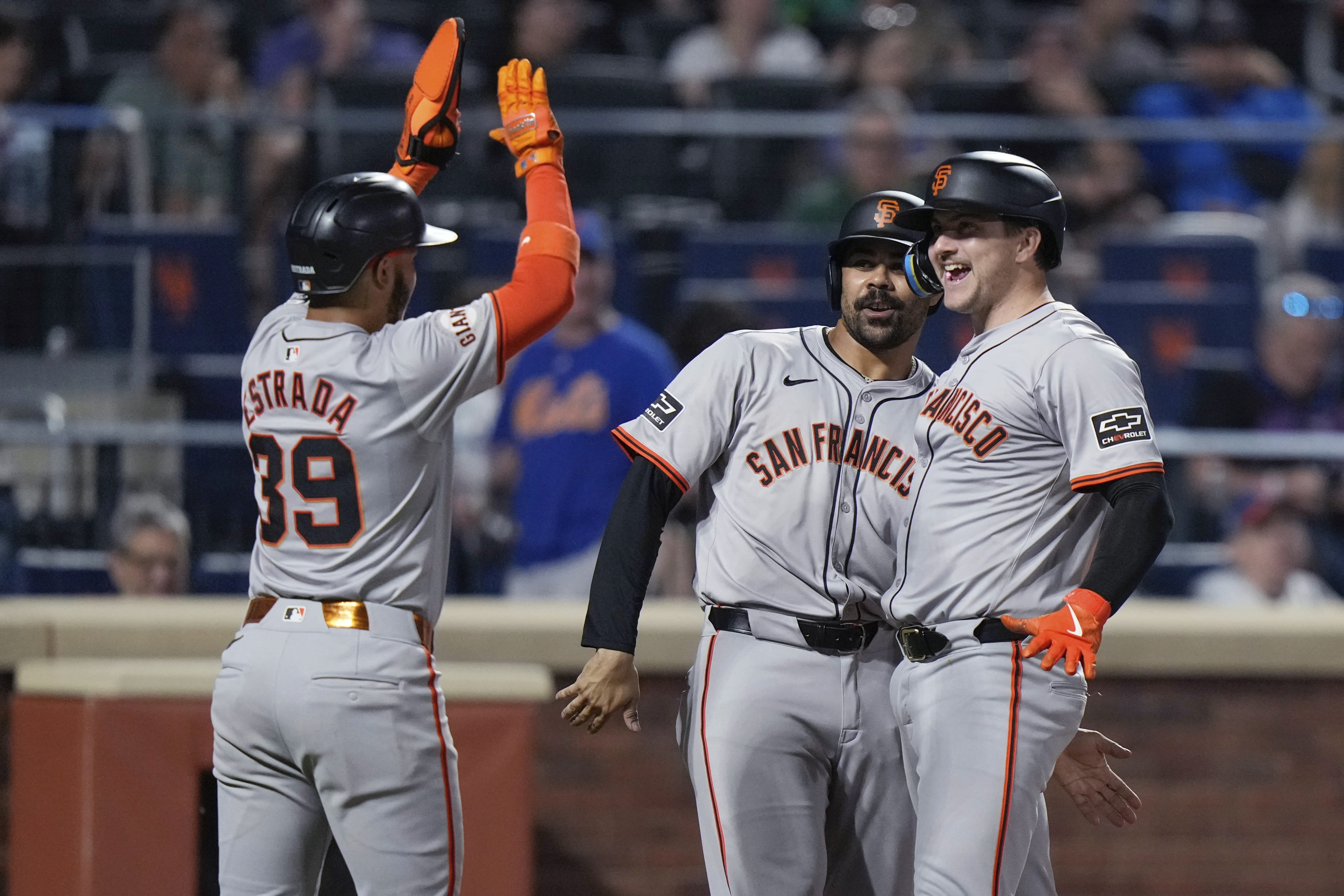 France hits go-ahead RBI single off Holmes in four-run ninth as Mariners stun Yankees 5-4