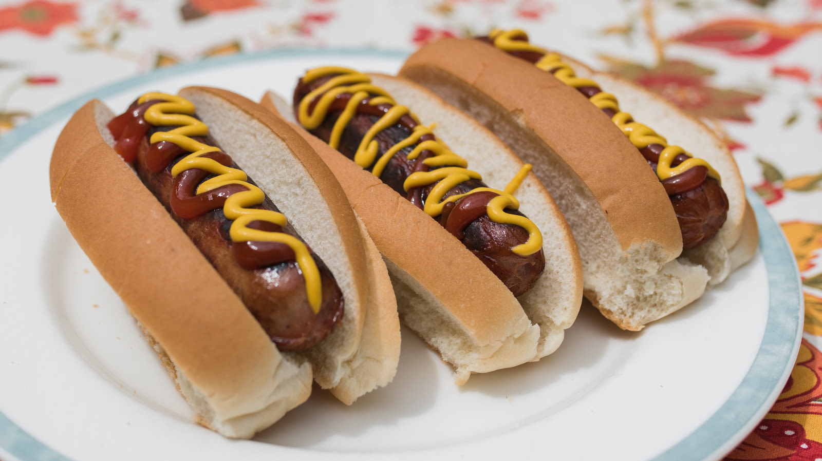 The Useful Difference Between Side- And Top-Sliced Hot Dog Buns