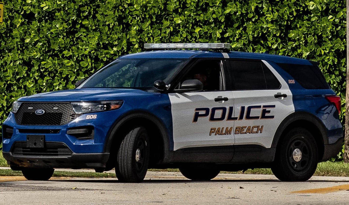 Two men arrested after high-speed chase through busy area of Palm Beach