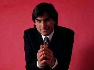 Suit Steve Jobs wore in ‘iconic’ Apple ad being auctioned off | FOX 28 Spokane