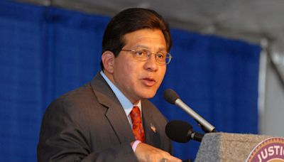 Alberto Gonzales, Bush's attorney general, endorses Kamala Harris, warning of Donald Trump's "threat to the rule of law"