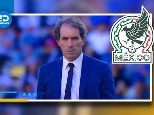 Guillermo Almada alza la mano para dirigir a la Selección mexicana