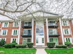 5641 W 103rd St # 201, Oak Lawn IL 60453