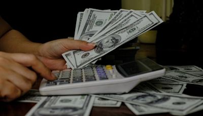 Así está el dólar en casas de cambio de Colombia ante la nueva subida de este martes