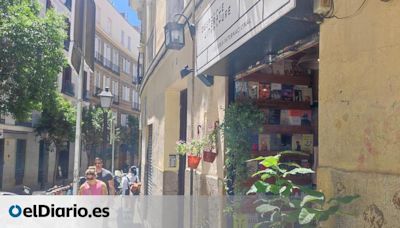 La librería expulsada por pisos turísticos y acusada de fomentar la gentrificación en Madrid: "Somos cercanos por vocación"