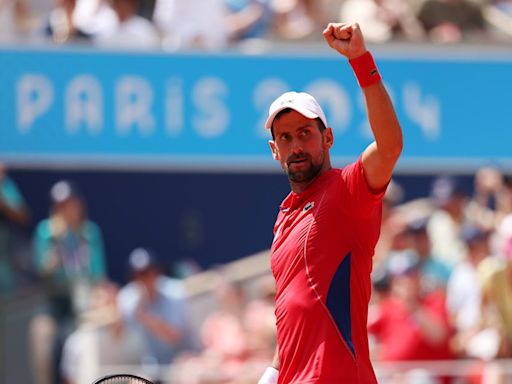 Paris 2024 tennis: Djokovic, Alcaraz, Zverev into men's singles quarter-finals as Swiatek reaches women's semis