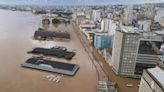 Los habitantes de Porto Alegre lamentan la "situación de guerra" por las inundaciones
