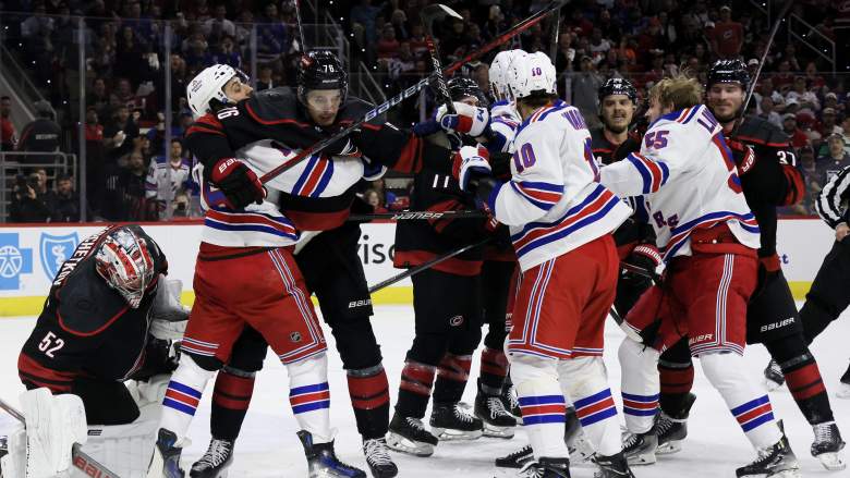 Bizarre Scrum Pops Up As 5 Hurricanes Swarm Rangers’ Forward